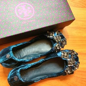 Tory burch velvet rhinestone bow flats size US 5.5